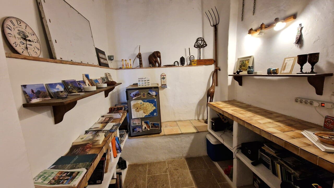 5 soveværelse Byhus til salg i Castell de Castells - € 199.950 (Ref: 8901307)