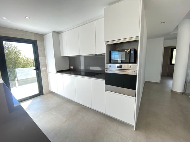 4 soveværelse Villa til salg i Calpe / Calp med swimmingpool - € 900.000 (Ref: 8937985)