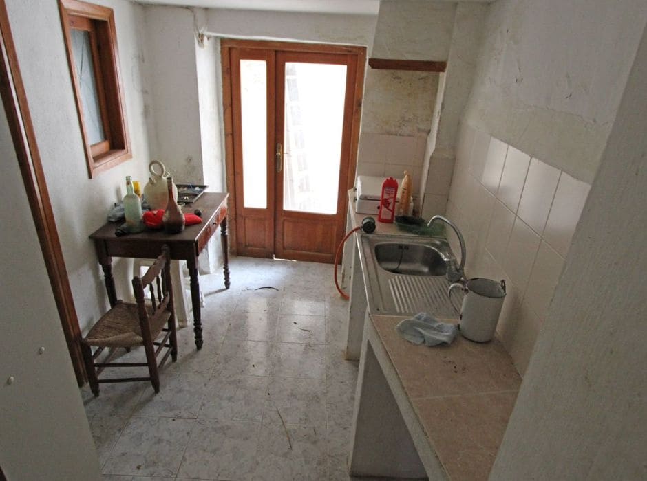 3 slaapkamer Huis te koop in Sagra - € 85.000 (Ref: 9113206)