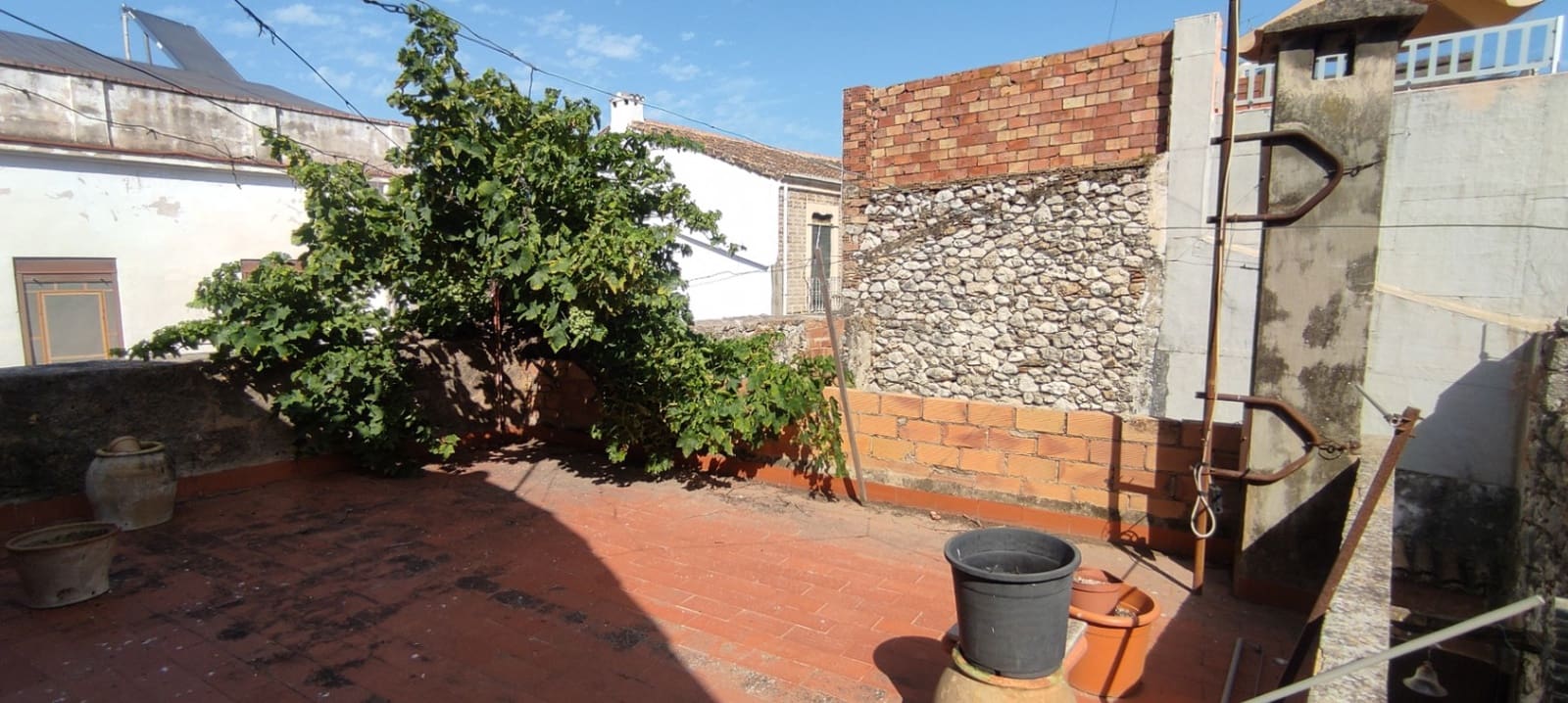 3 slaapkamer Huis te koop in Sagra - € 85.000 (Ref: 9113206)