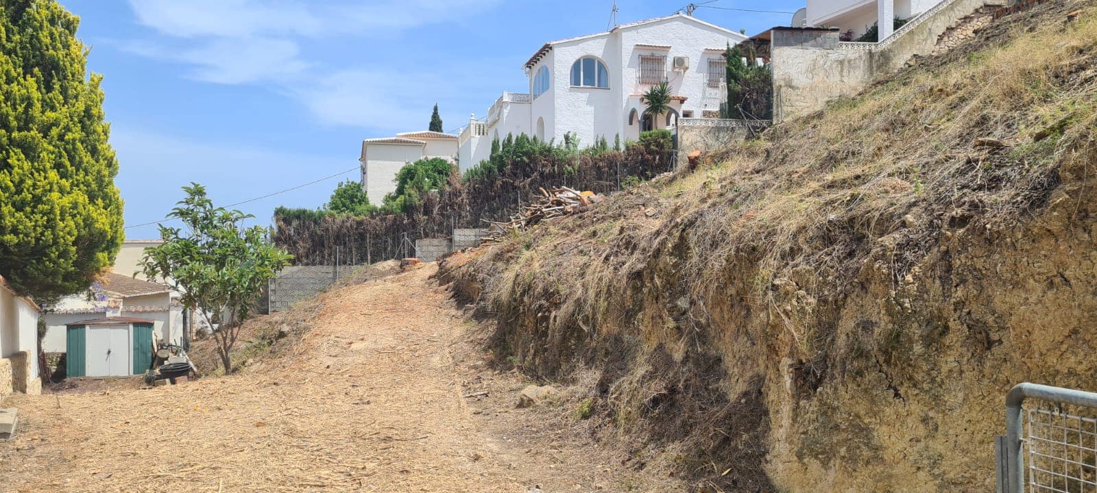 Grunde uden byggetilladelser til salg i Benissa - € 199.000 (Ref: 9163169)