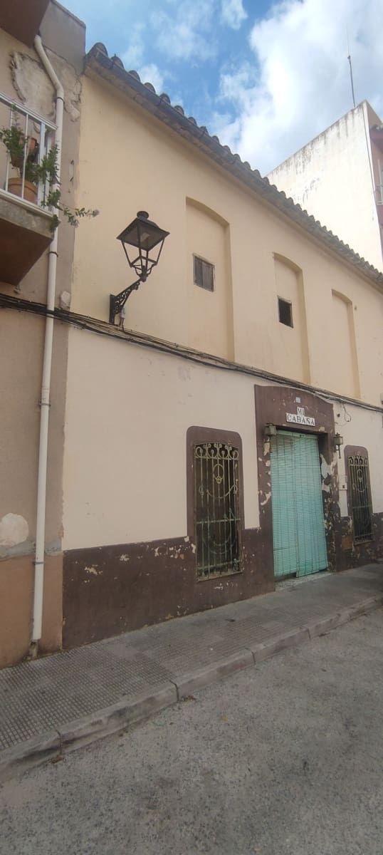 4 bedroom Townhouse for sale in Orba - € 180,000 (Ref: 9325586)