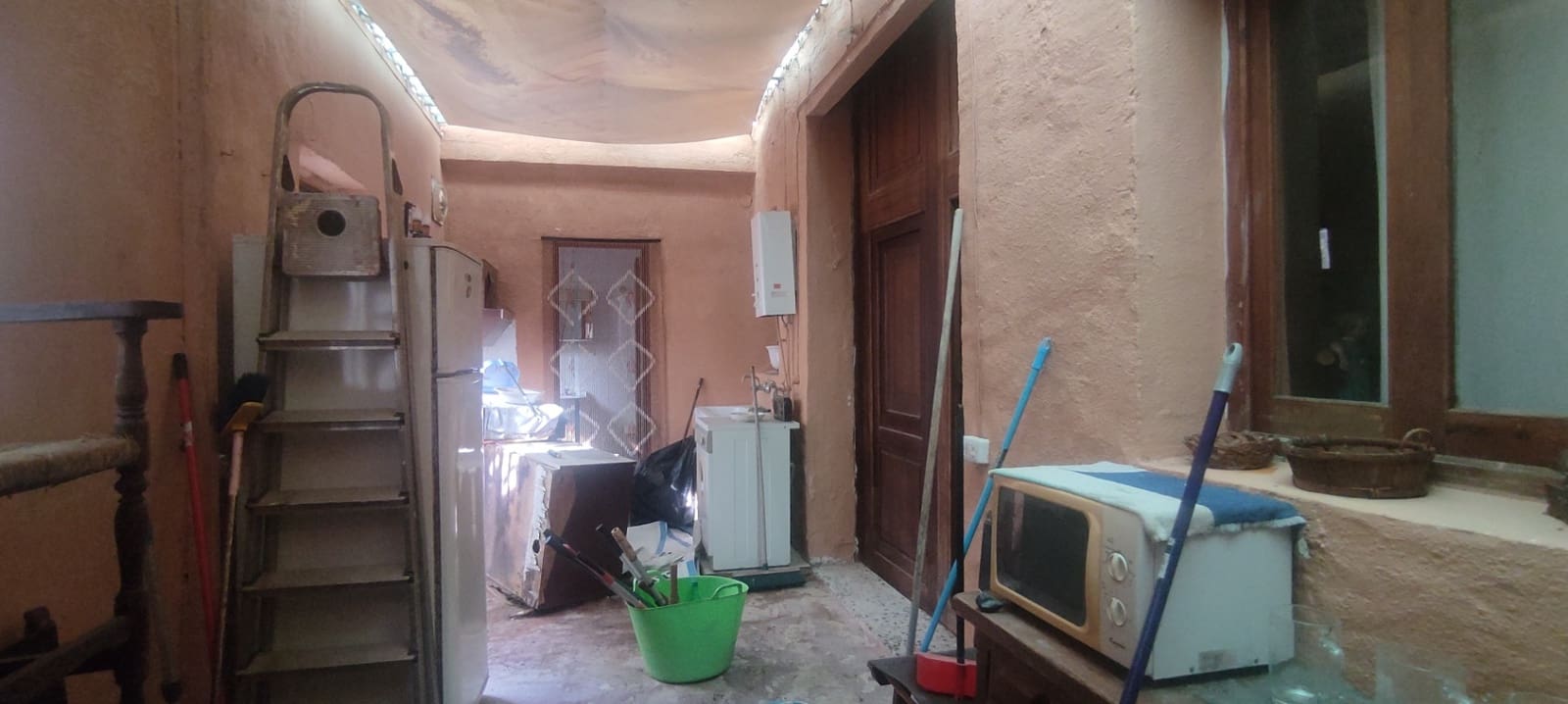 4 bedroom Townhouse for sale in Orba - € 180,000 (Ref: 9325586)