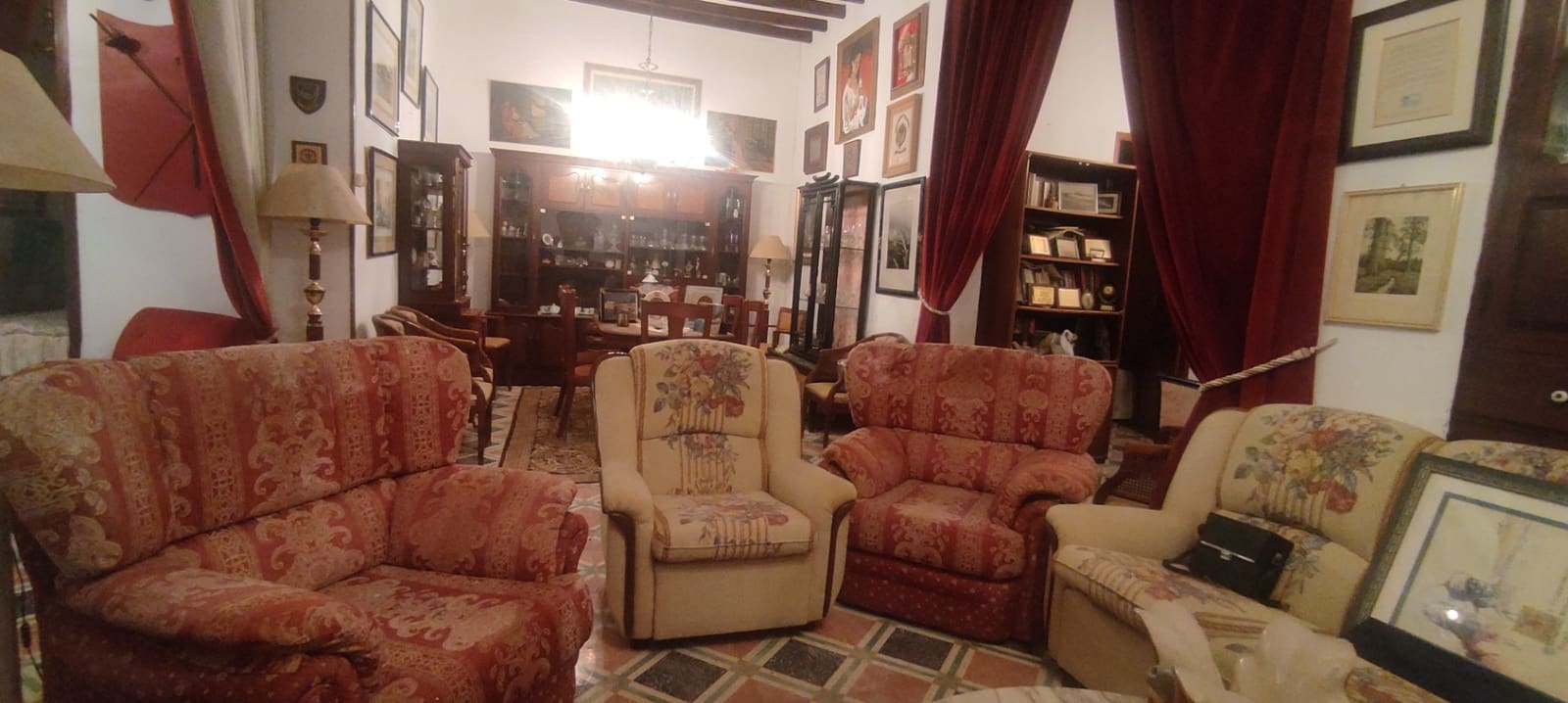 4 bedroom Townhouse for sale in Orba - € 180,000 (Ref: 9325586)