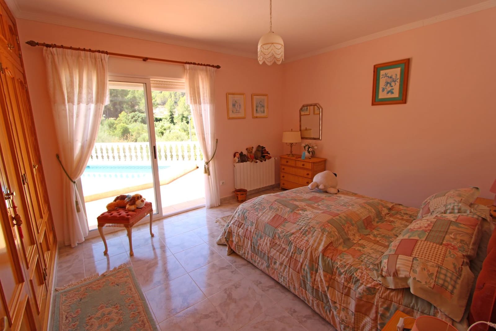 3 sovrum Villa till salu i Orba med pool garage - 575 000 € (Ref: 9566323)