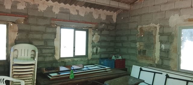 Mark till salu i Ráfol de Almunia - 110 000 € (Ref: 9566345)