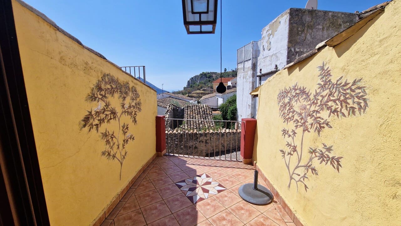 2 bedroom Townhouse for sale in Tarbena - € 150,000 (Ref: 9566347)