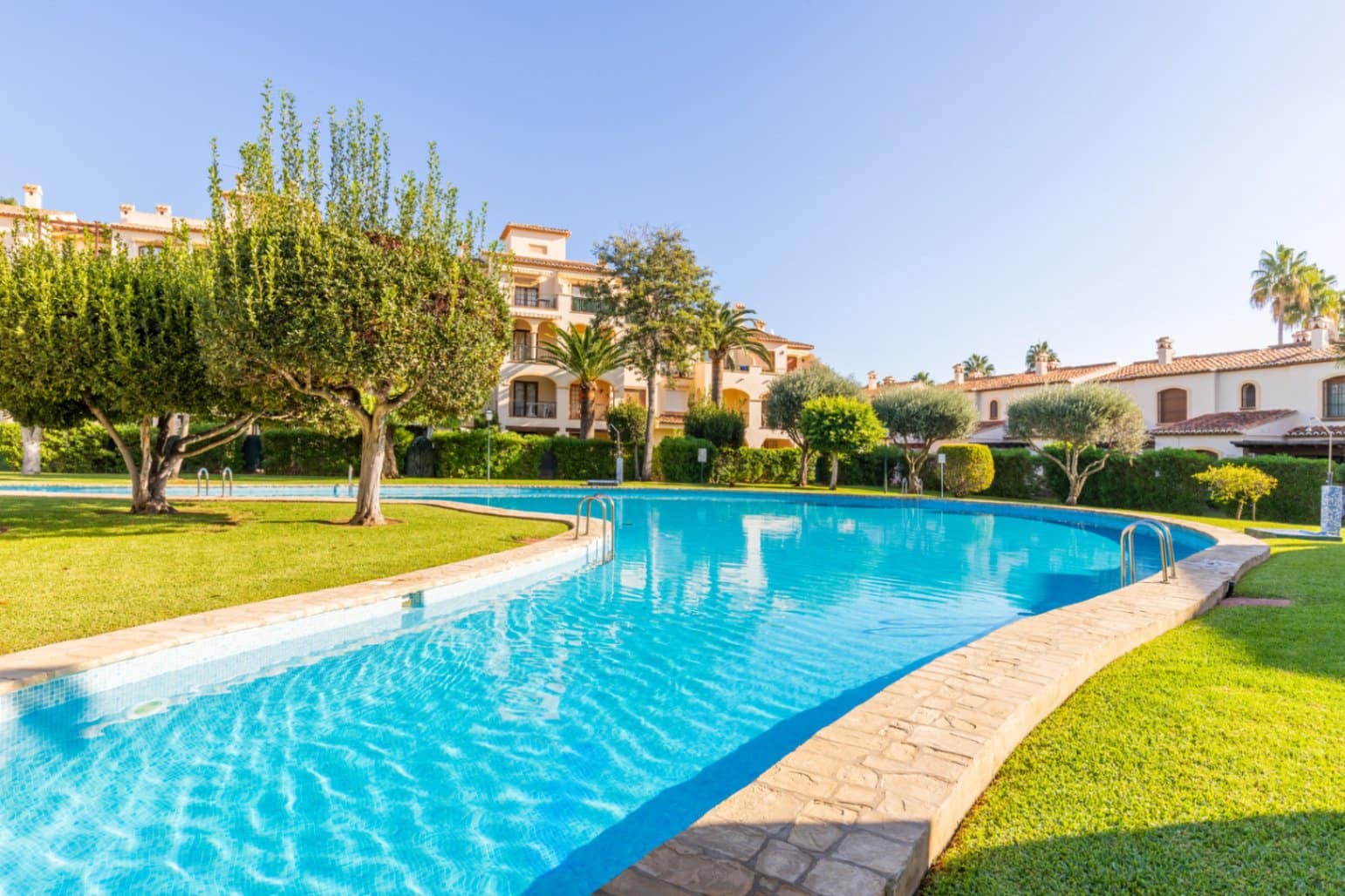 Casa de 3 habitaciones en Javea / Xàbia en venta con piscina garaje - 475.000 € (Ref: 9566348)