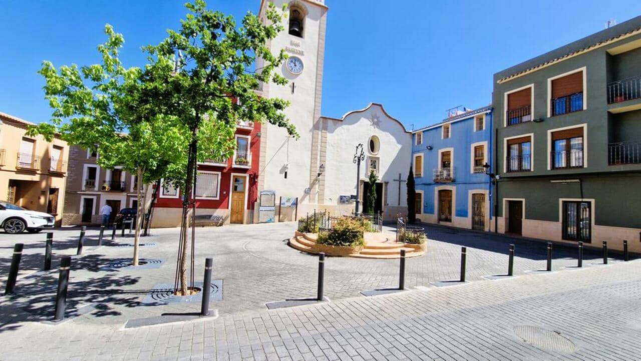 8 soveværelse Byhus til salg i Parcent - € 850.000 (Ref: 9566355)