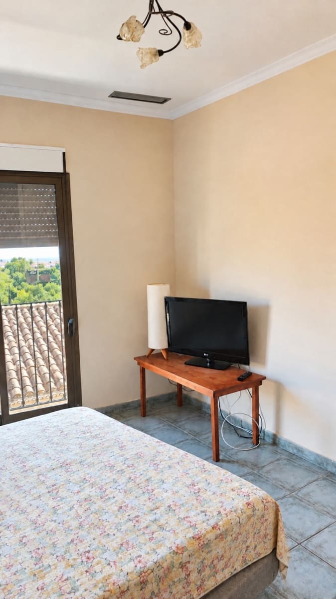 2 Zimmer Apartment zu verkaufen in Orba mit Pool - 145.000 € (Ref: 9566361)