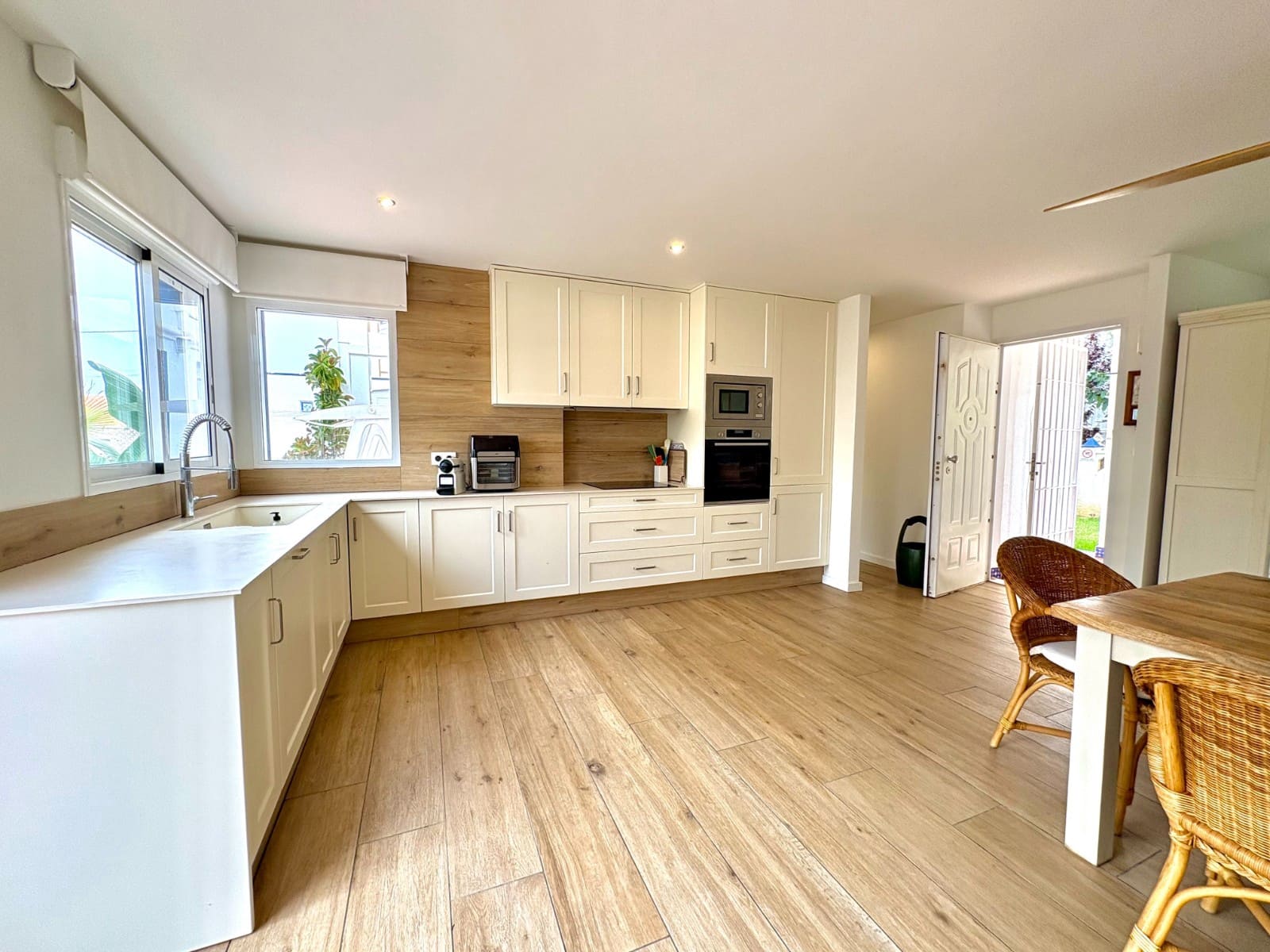 2 camera da letto Appartamento sulla Spiaggia in vendita in Denia con piscina - 390.000 € (Rif: 9566374)