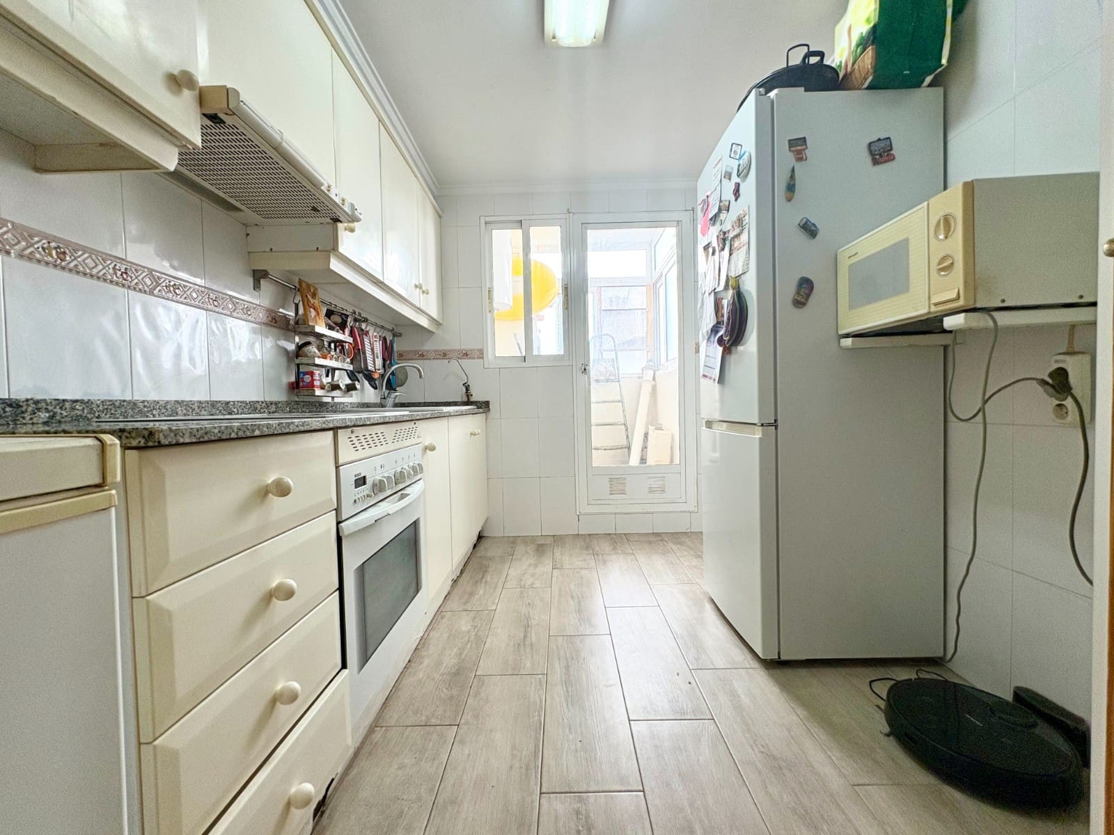 Apartamento de 3 habitaciones en Dénia en venta - 275.000 € (Ref: 9566376)