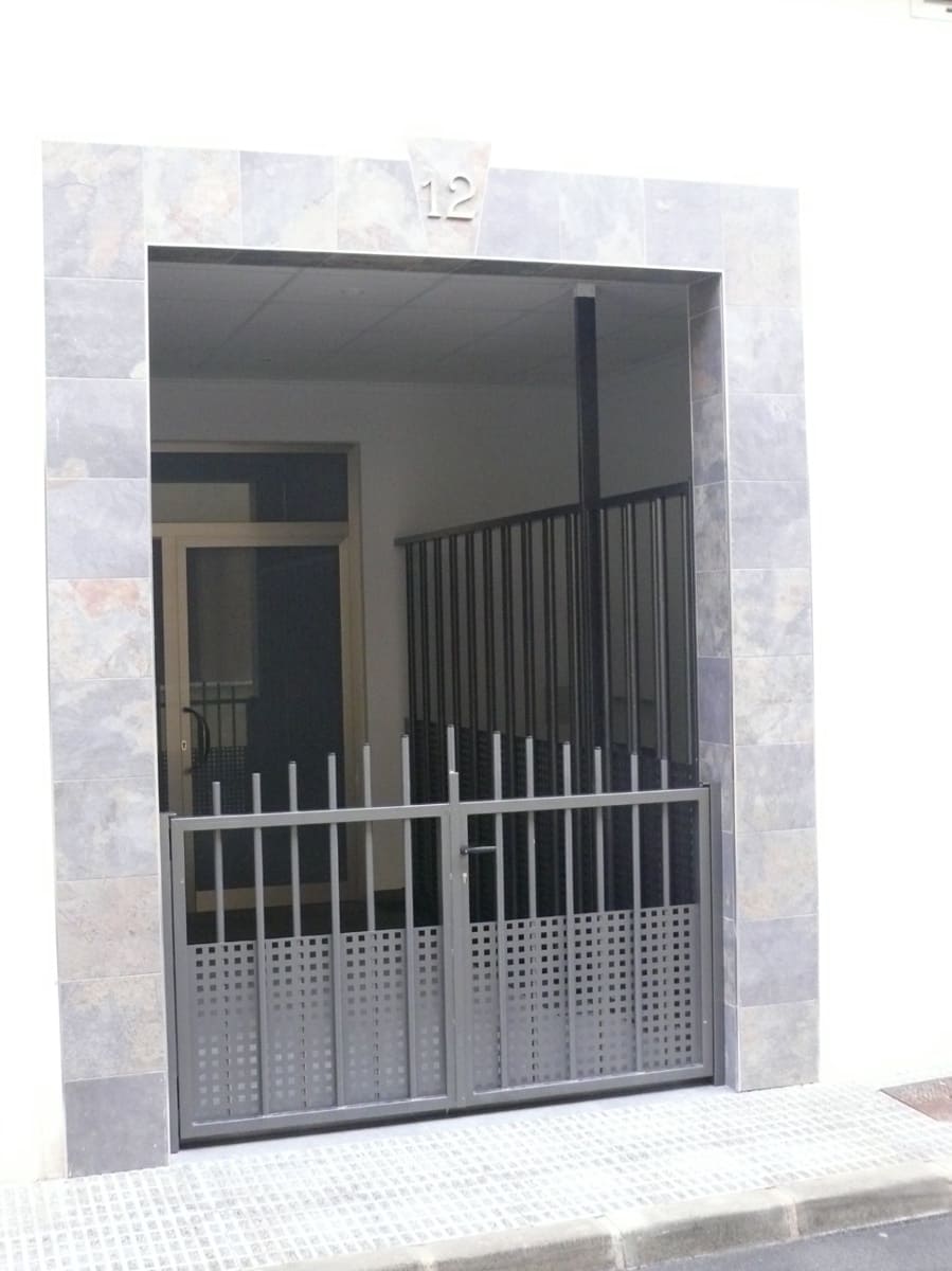 Apartamento de 3 habitaciones en Orba en venta con garaje - 245.000 € (Ref: 9592131)