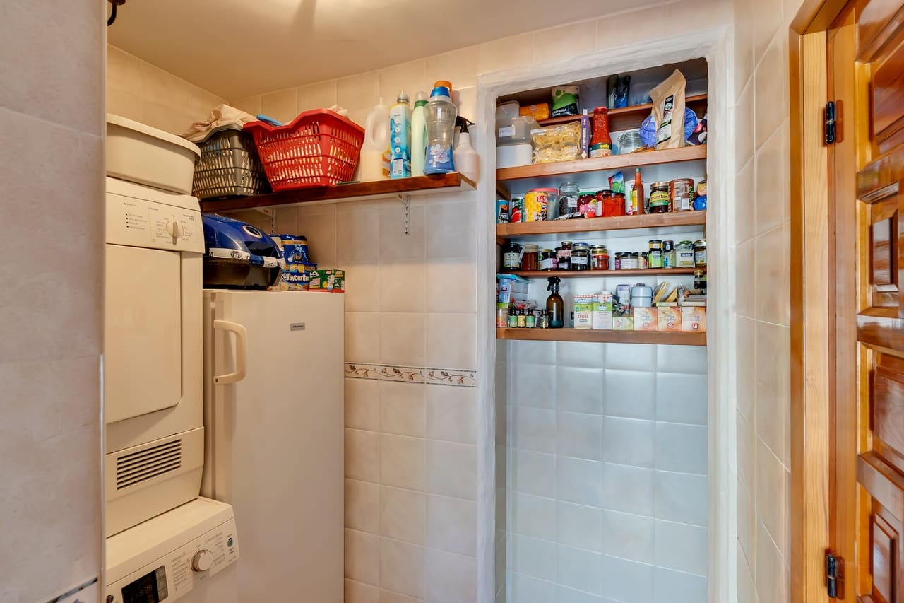 4 soveværelse Villa til salg i Orba - € 599.950 (Ref: 9675910)