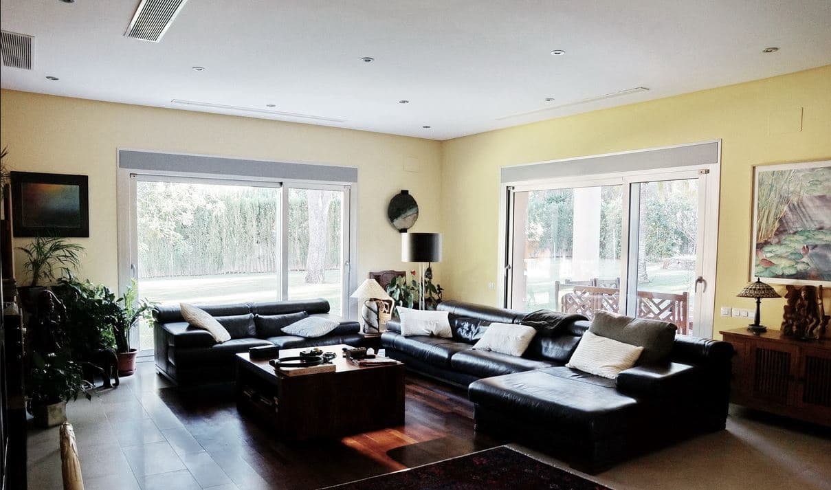 5 bedroom Villa for sale in Denia with pool garage - € 2,995,000 (Ref: 9675915)