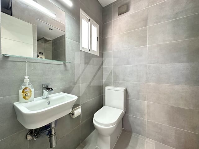 2 makuuhuone Huvila myytävänä paikassa Moraira, Teulada-Moraira mukana uima-altaan 
autotalli - 875 000 € (Ref: 9737027)