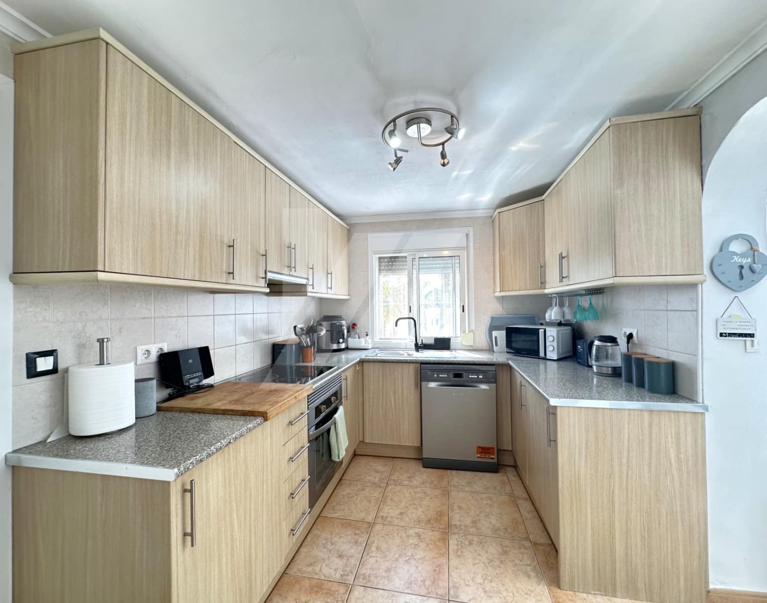 2 makuuhuone Huvila myytävänä paikassa Moraira mukana uima-altaan 
autotalli - 875 000 € (Ref: 9737027)