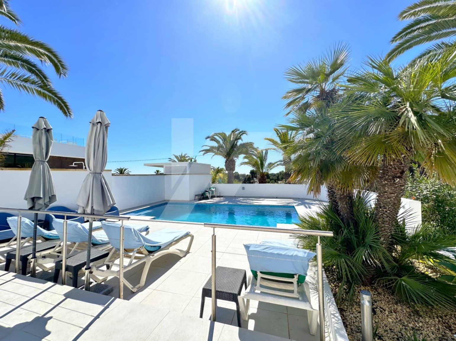 2 makuuhuone Huvila myytävänä paikassa Moraira mukana uima-altaan 
autotalli - 875 000 € (Ref: 9737027)