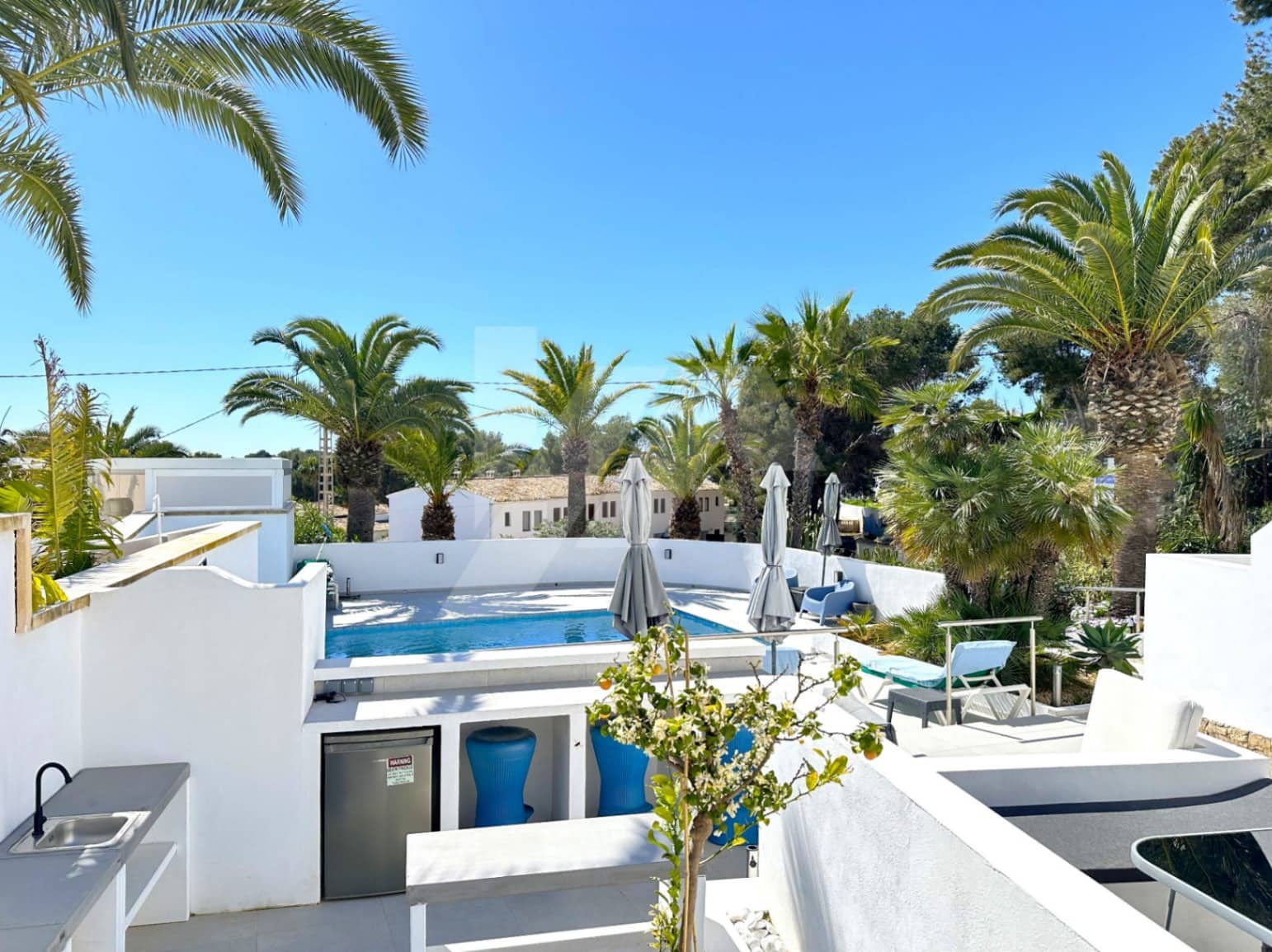 2 makuuhuone Huvila myytävänä paikassa Moraira mukana uima-altaan 
autotalli - 875 000 € (Ref: 9737027)