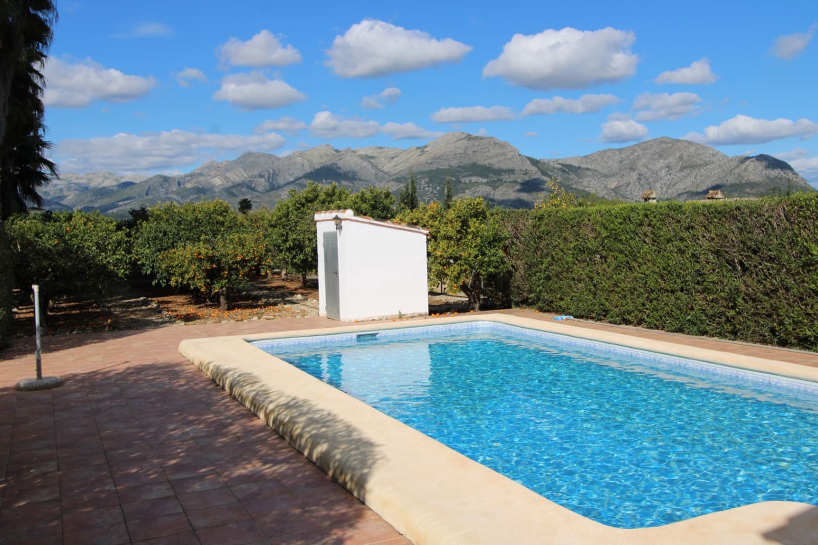 4 bedroom Villa for sale in Benidoleig with pool garage - € 575,000 (Ref: 9737029)