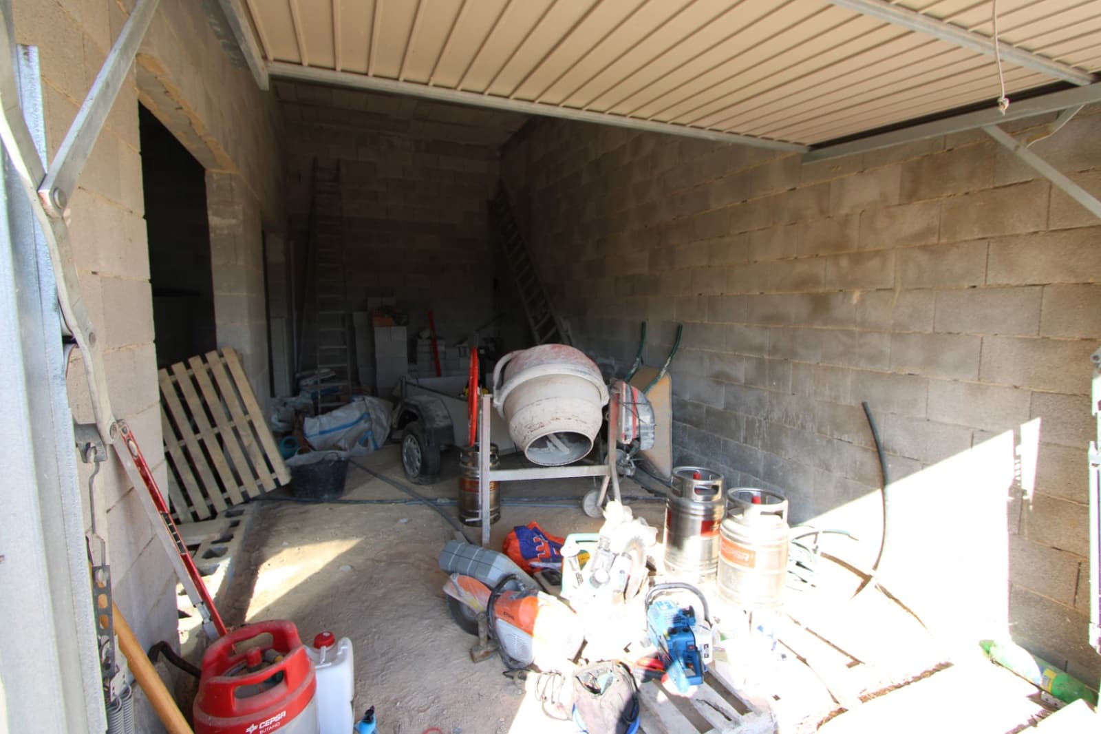 4 bedroom Villa for sale in Tormos with garage - € 425,000 (Ref: 9737030)