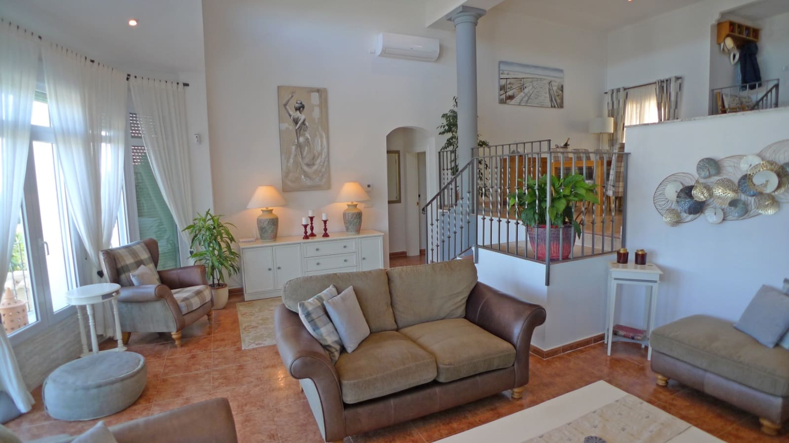 3 chambre Villa/Maison à vendre à Orba avec piscine garage - 475 000 € (Ref: 9737031)