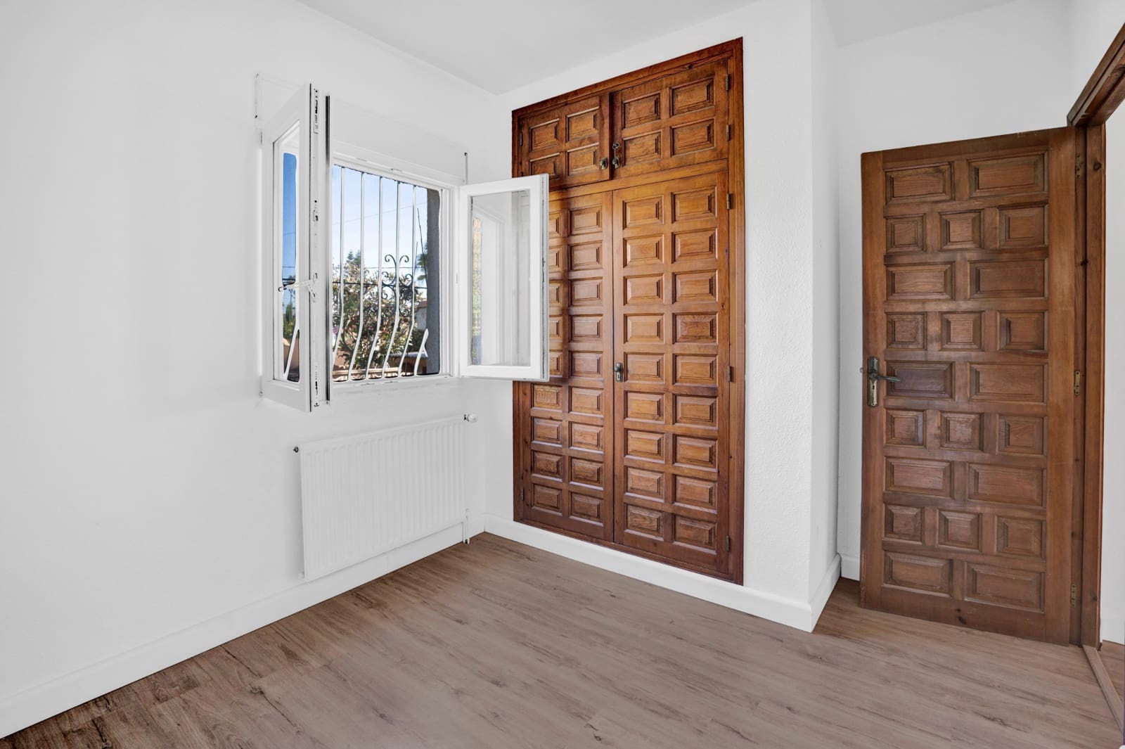 Chalet de 2 habitaciones en Calpe / Calp en venta - 475.000 € (Ref: 9753418)