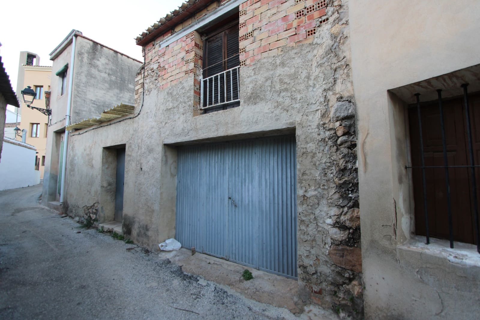 5 soveværelse Byhus til salg i Murla med garage - € 180.000 (Ref: 9753431)