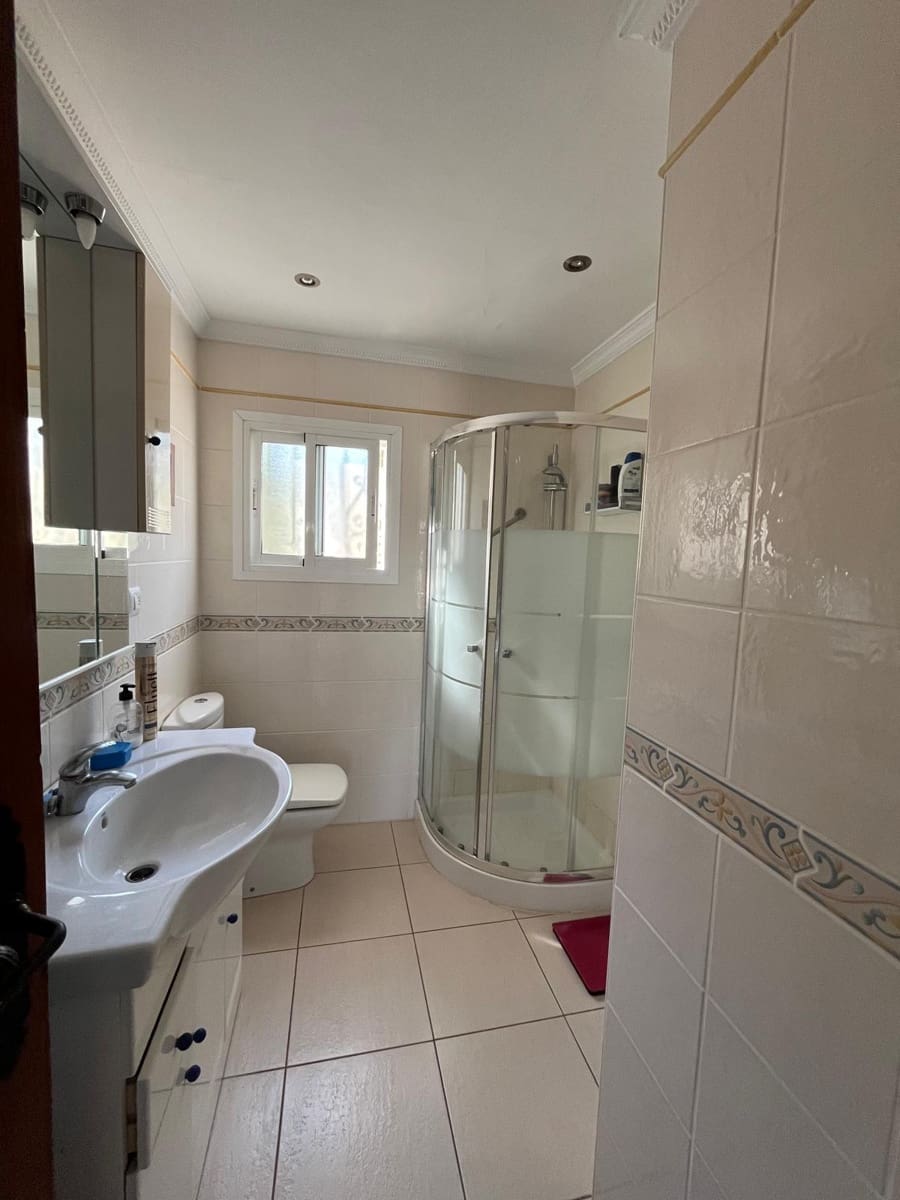 2 camera da letto Villa in vendita in Orba con piscina garage - 420.000 € (Rif: 9798062)