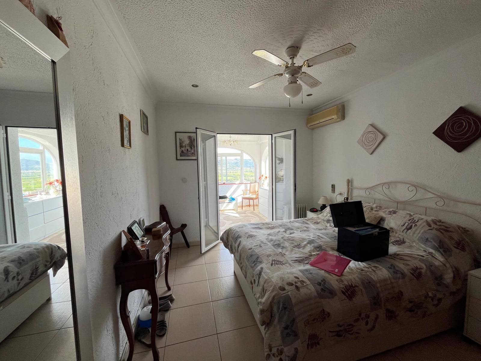 2 camera da letto Villa in vendita in Orba con piscina garage - 420.000 € (Rif: 9798062)