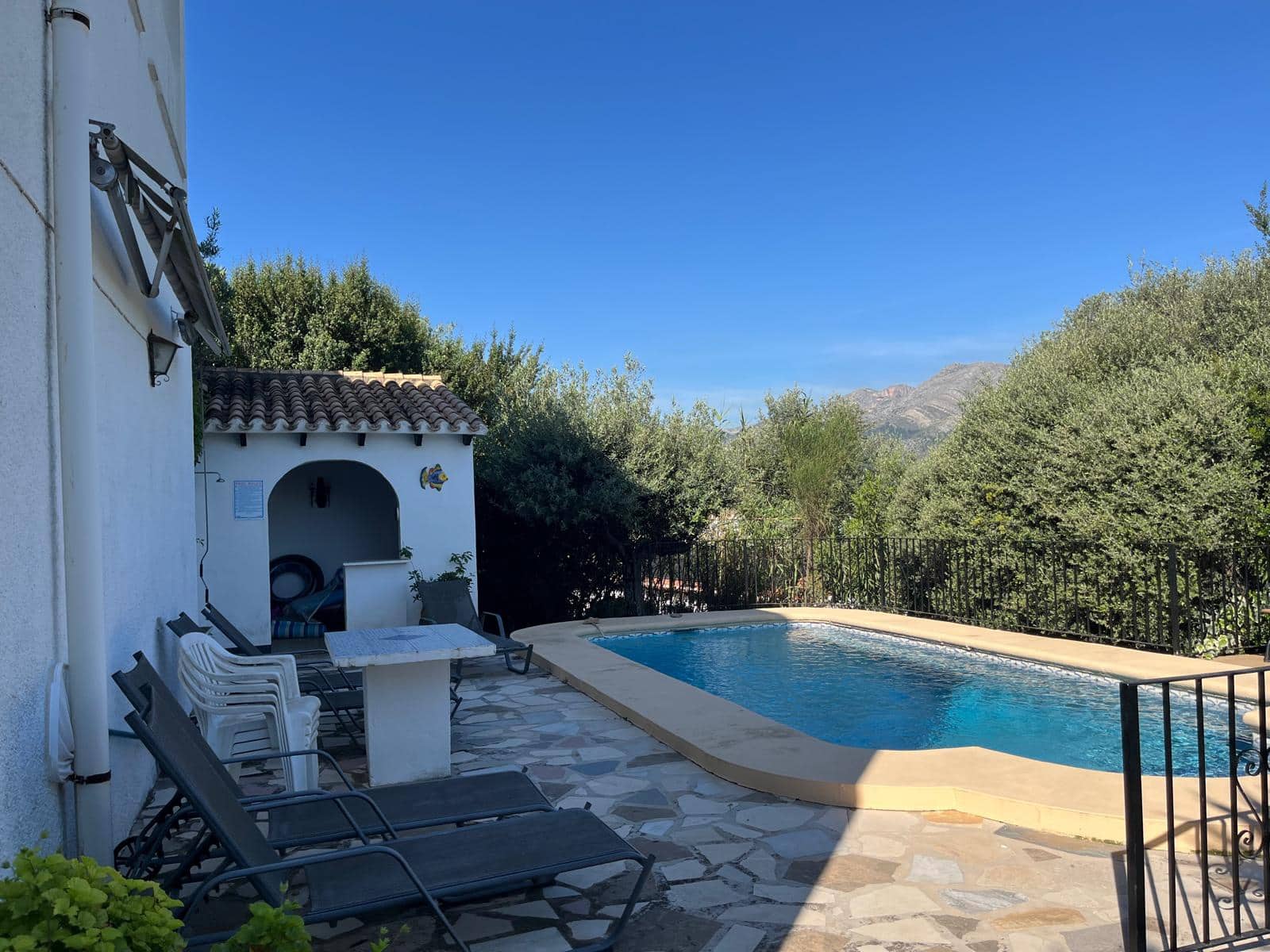 2 camera da letto Villa in vendita in Orba con piscina garage - 420.000 € (Rif: 9798062)