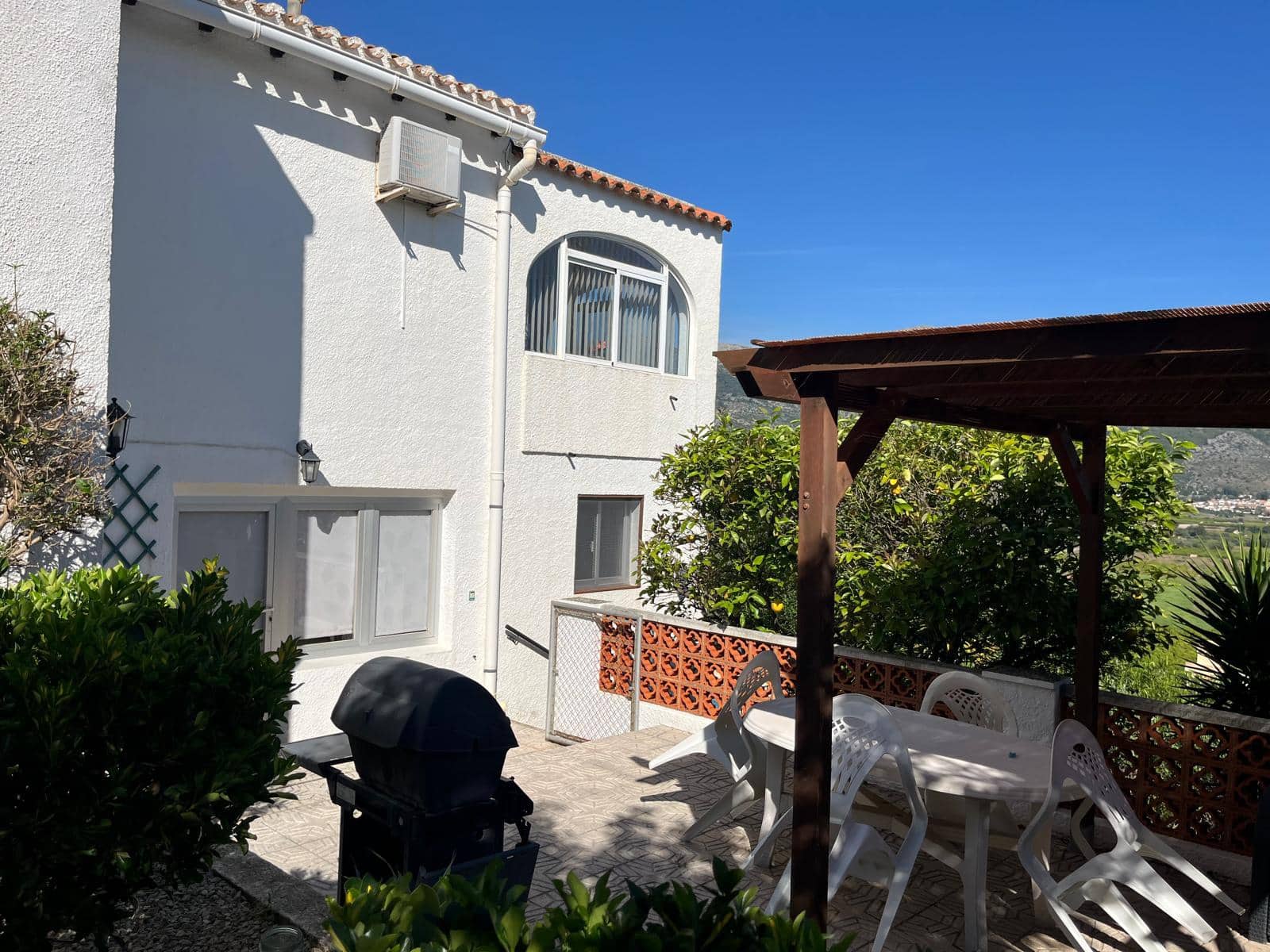 2 camera da letto Villa in vendita in Orba con piscina garage - 420.000 € (Rif: 9798062)