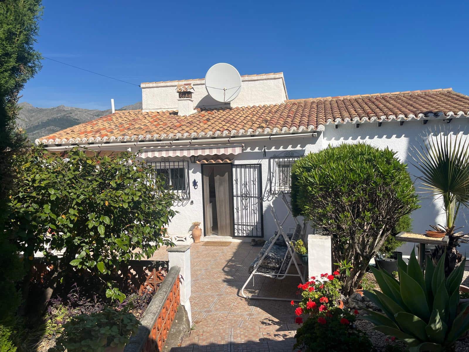 2 camera da letto Villa in vendita in Orba con piscina garage - 420.000 € (Rif: 9798062)