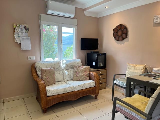 2 sovrum Villa till salu i Orba med pool garage - 420 000 € (Ref: 9798062)