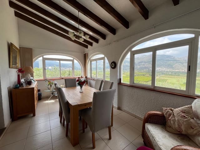 2 sovrum Villa till salu i Orba med pool garage - 420 000 € (Ref: 9798062)