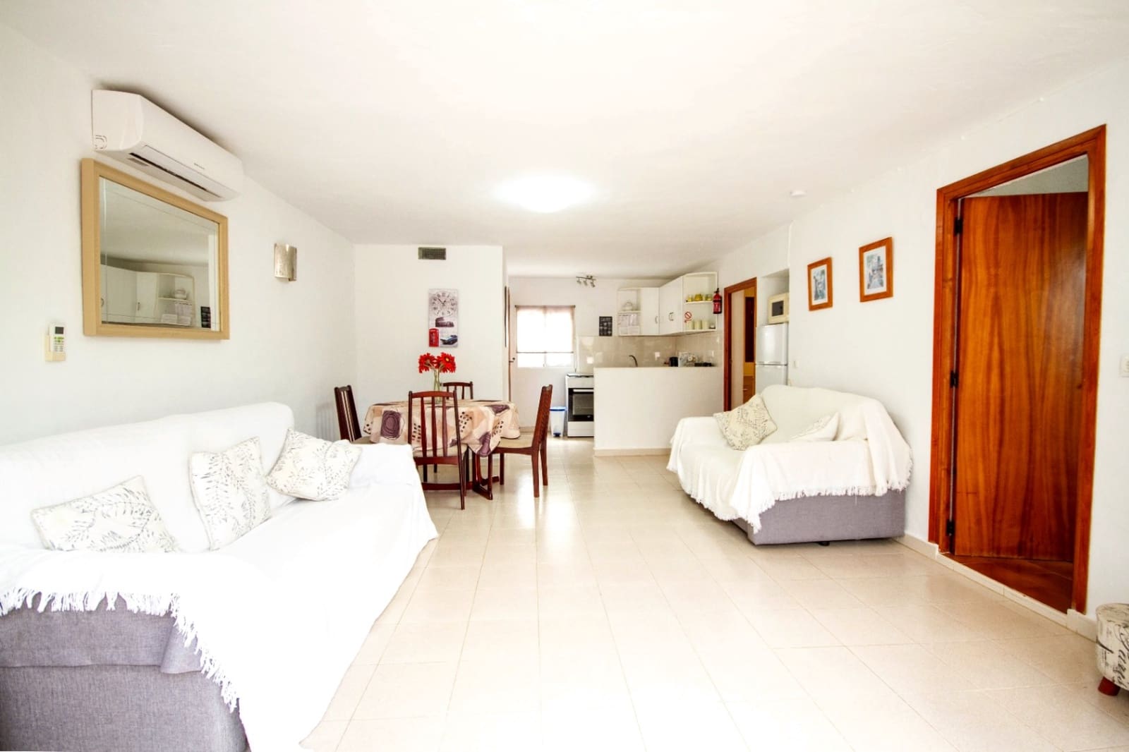 2 bedroom Villa for sale in Orba with pool garage - € 420,000 (Ref: 9798062)