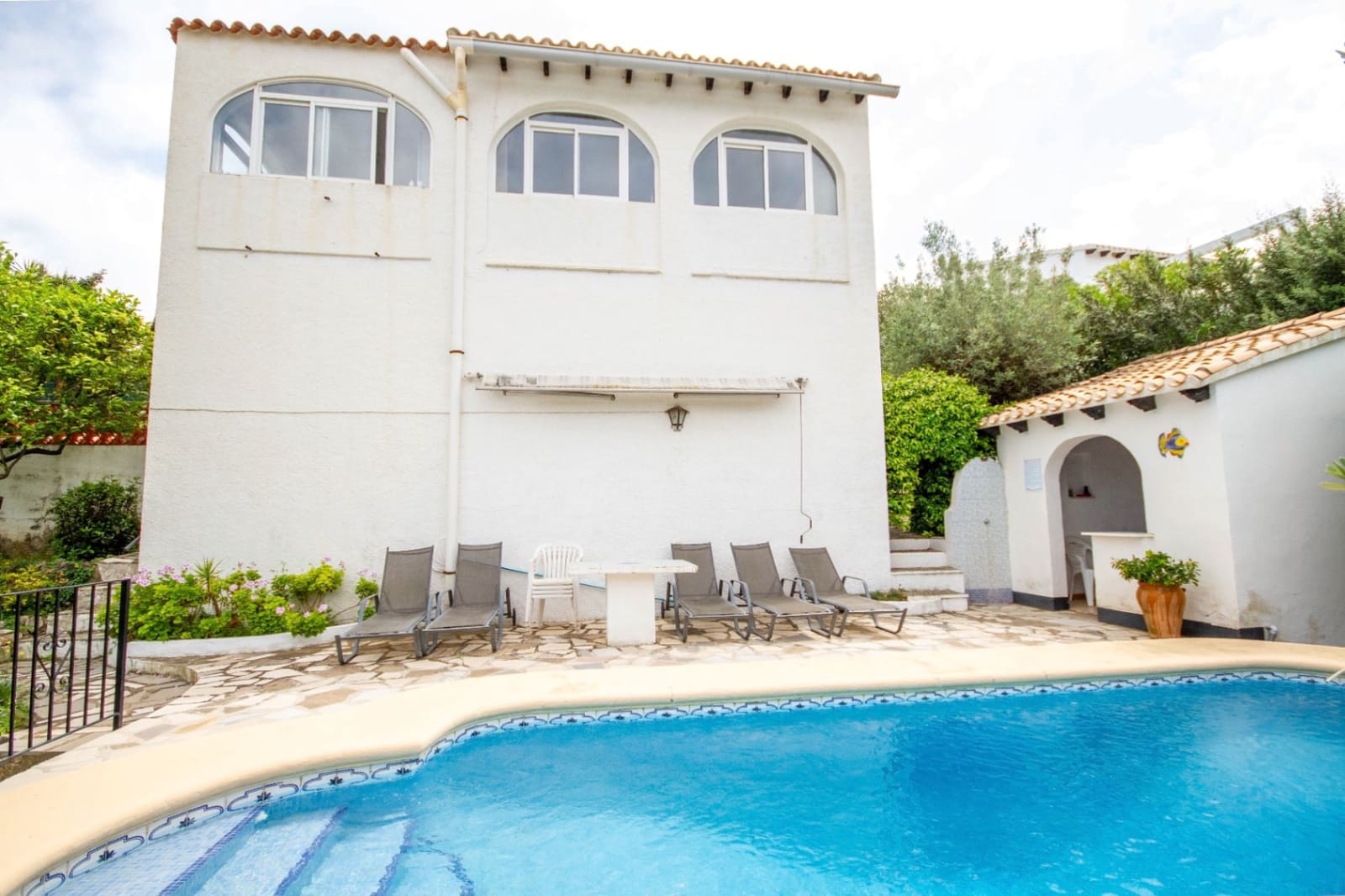 2 bedroom Villa for sale in Orba with pool garage - € 420,000 (Ref: 9798062)