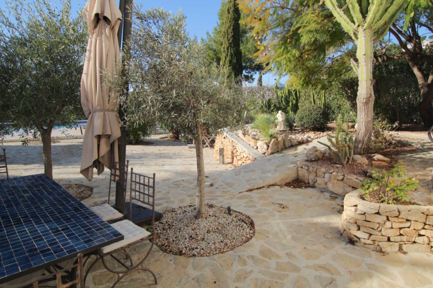 2 bedroom Villa for sale in Benissa with pool garage - € 1,499,000 (Ref: 9821250)