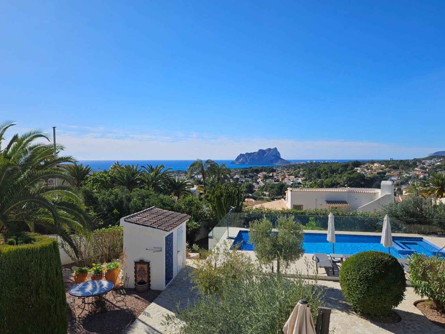 2 bedroom Villa for sale in Benissa with pool garage - € 1,499,000 (Ref: 9821250)