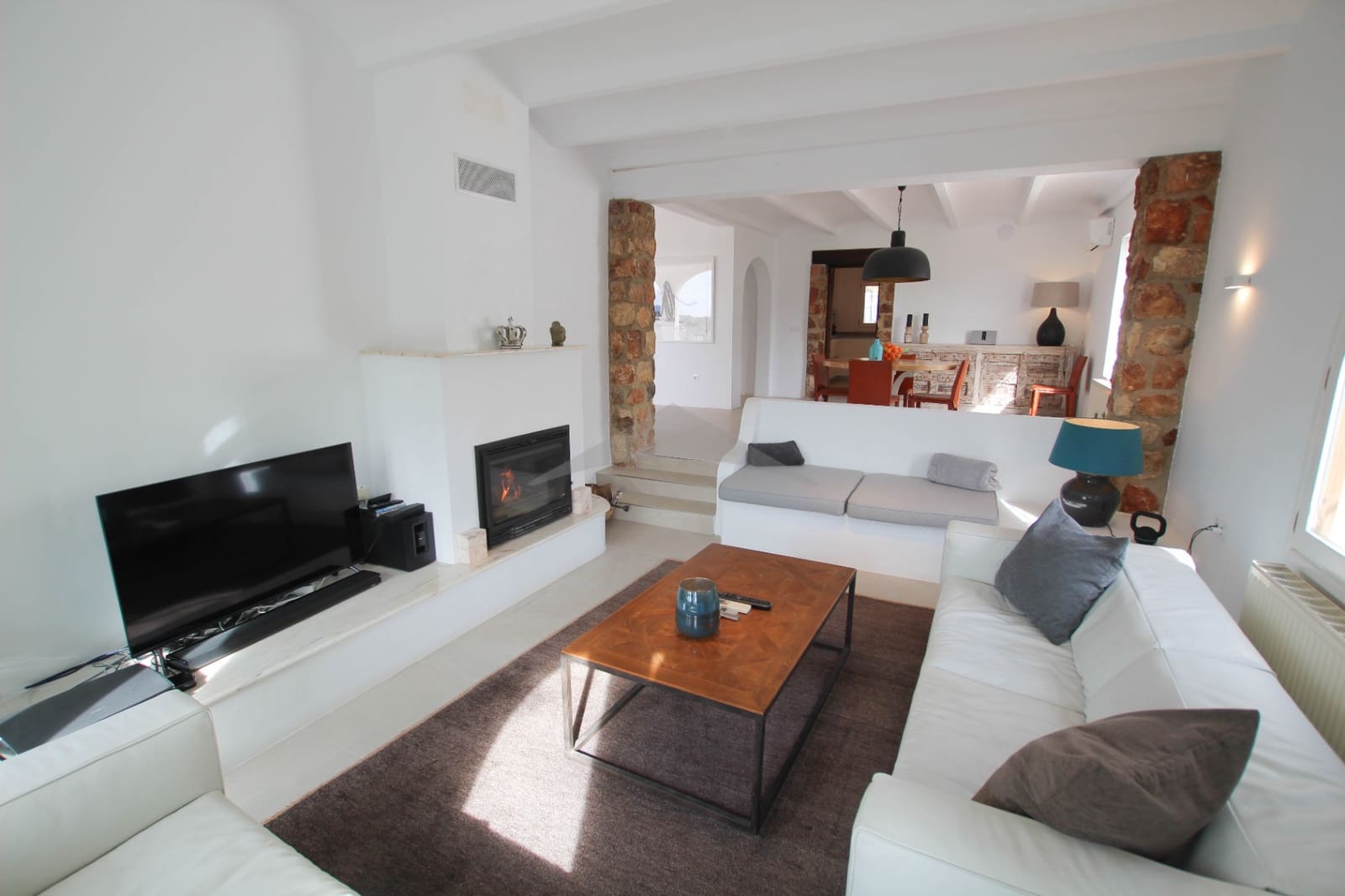 2 bedroom Villa for sale in Benissa with pool garage - € 1,499,000 (Ref: 9821250)