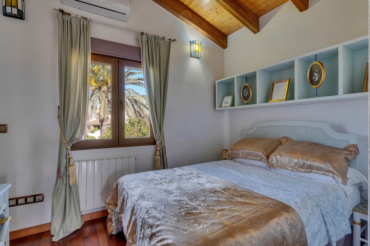6 bedroom Villa for sale in Alcalali / Alcanali - € 649,950 (Ref: 9821251)