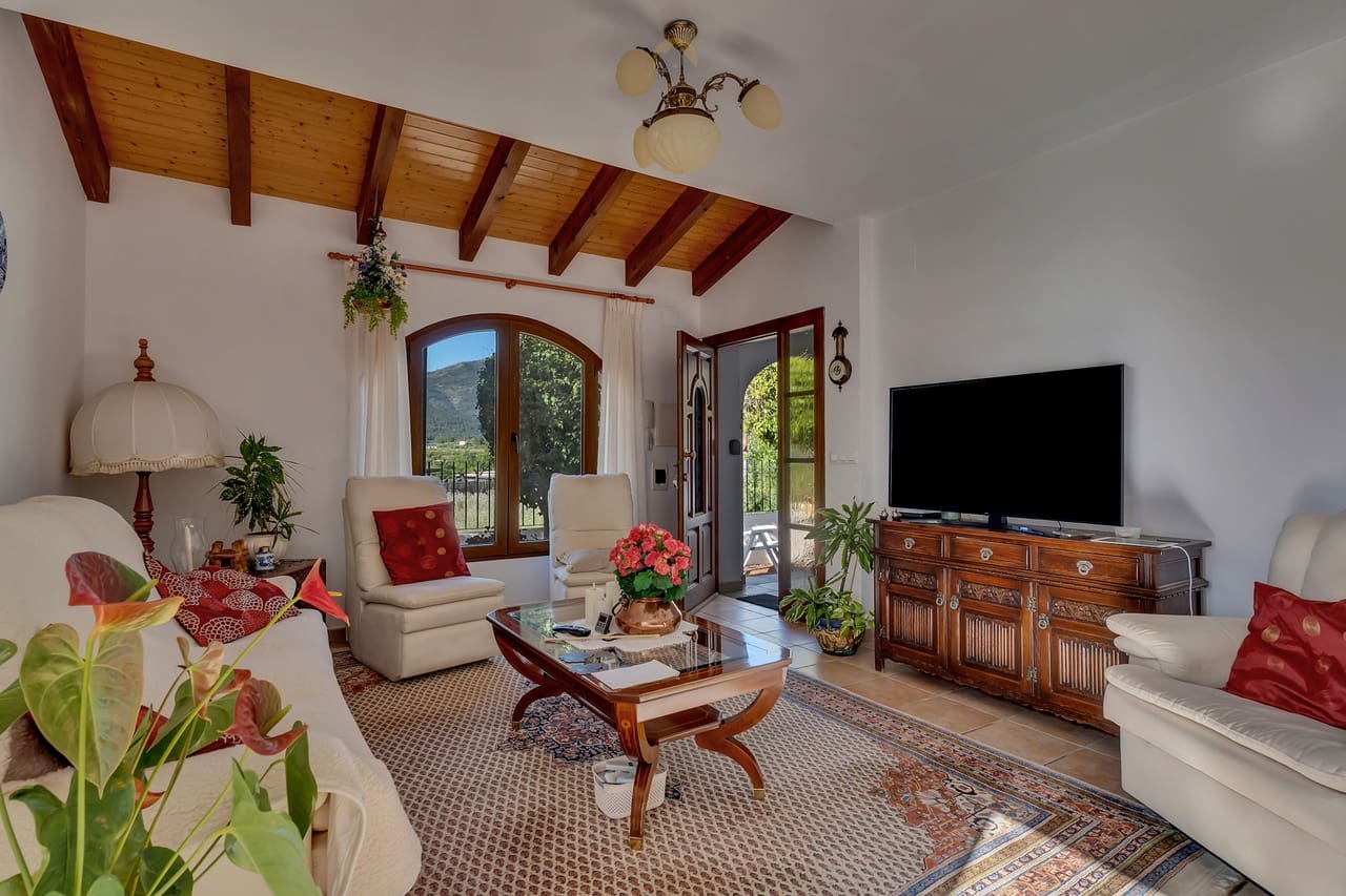 6 bedroom Villa for sale in Alcalali / Alcanali - € 649,950 (Ref: 9821251)
