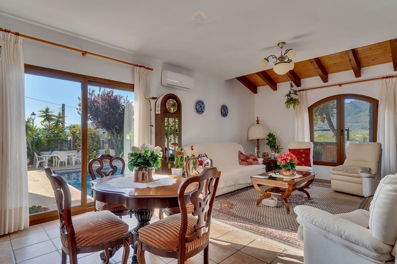 6 bedroom Villa for sale in Alcalali / Alcanali - € 649,950 (Ref: 9821251)