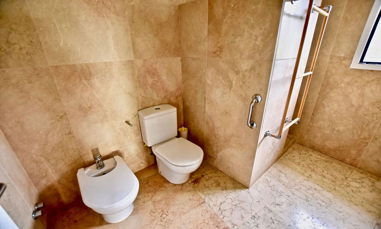 6 soveværelse Villa til salg i Javea / Xabia med swimmingpool garage - € 950.000 (Ref: 9854308)