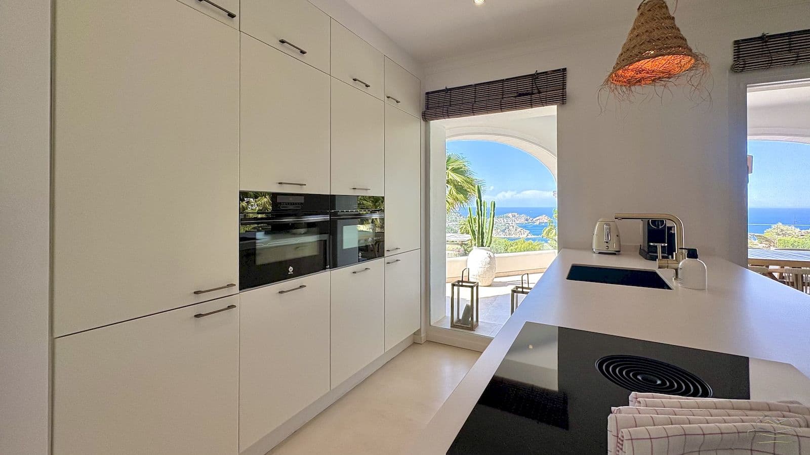 4 sypialnia Willa na sprzedaż w Javea / Xabia z basenem garażem - 1 850 000 € (Ref: 9867616)