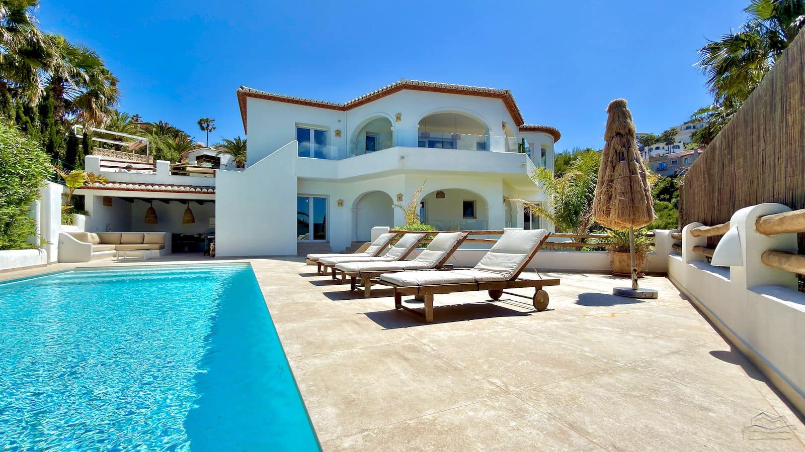 4 sypialnia Willa na sprzedaż w Javea / Xabia z basenem garażem - 1 850 000 € (Ref: 9867616)