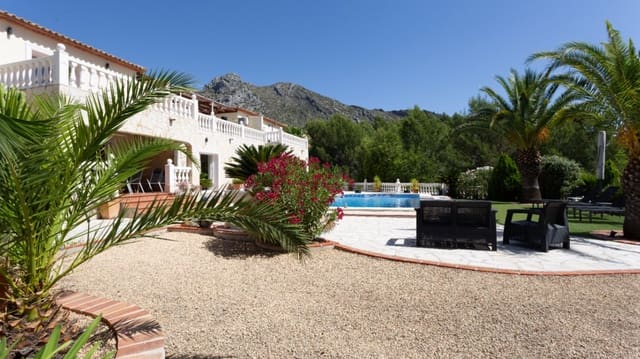 6 soveværelse Finca/Landehus til salg i Benigembla / Benichembla med garage - € 920.000 (Ref: 9882674)