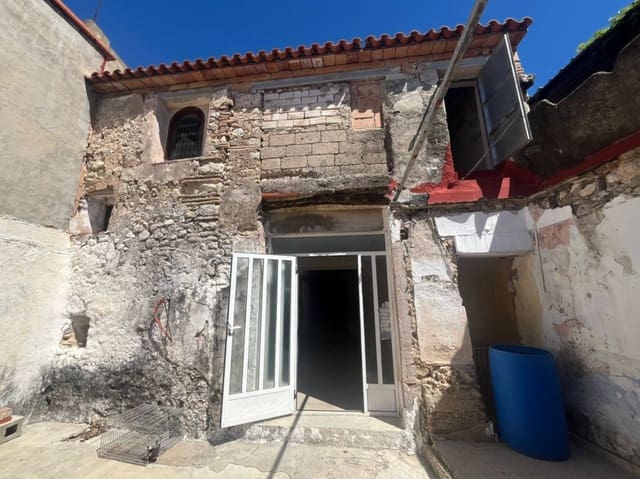Casa em Banda para venda em Pego - 120 000 € (Ref: 9882680)