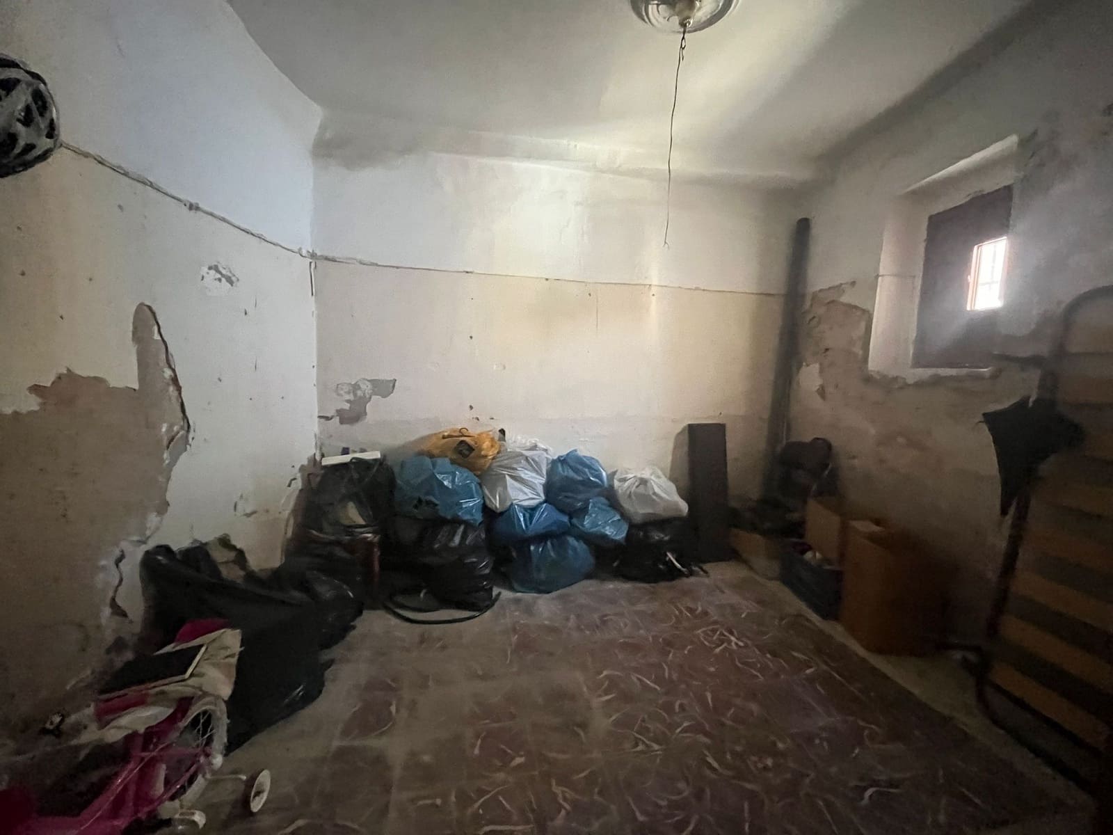 Casa em Banda para venda em Pego - 120 000 € (Ref: 9882680)