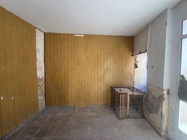 Casa em Banda para venda em Pego - 120 000 € (Ref: 9882680)